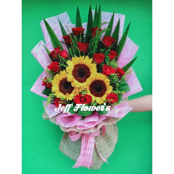 ROSES WITH SUNFLOWER BQT2